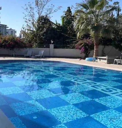 Smf Suites 2+1 Appartement