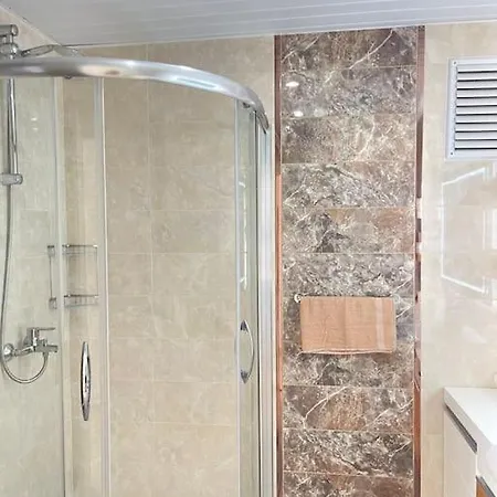 Smf Suites 2+1